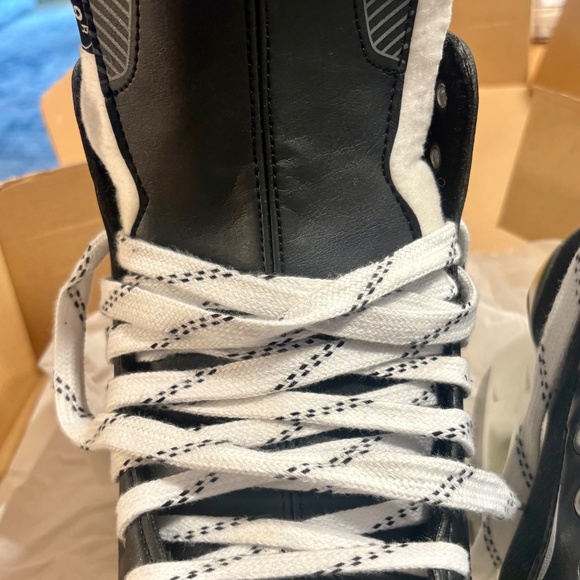 Brand New Bauer Supreme One20 Ice Hockey Skates – Senior Size 9 (Width R) – Mode - Picture 2 of 13